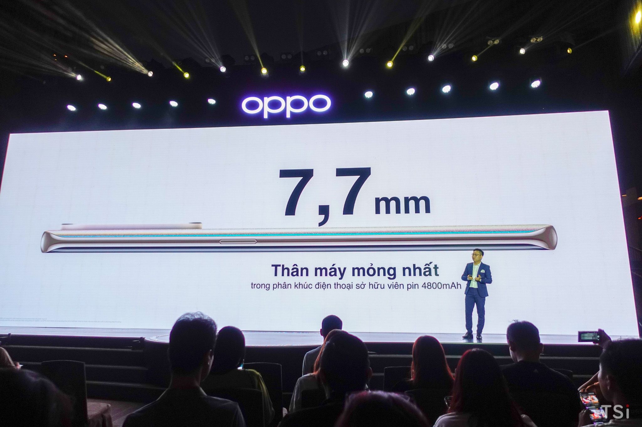 OPPO Reno8 T Series ra mắt cùng tai nghe không dây Enco Air3