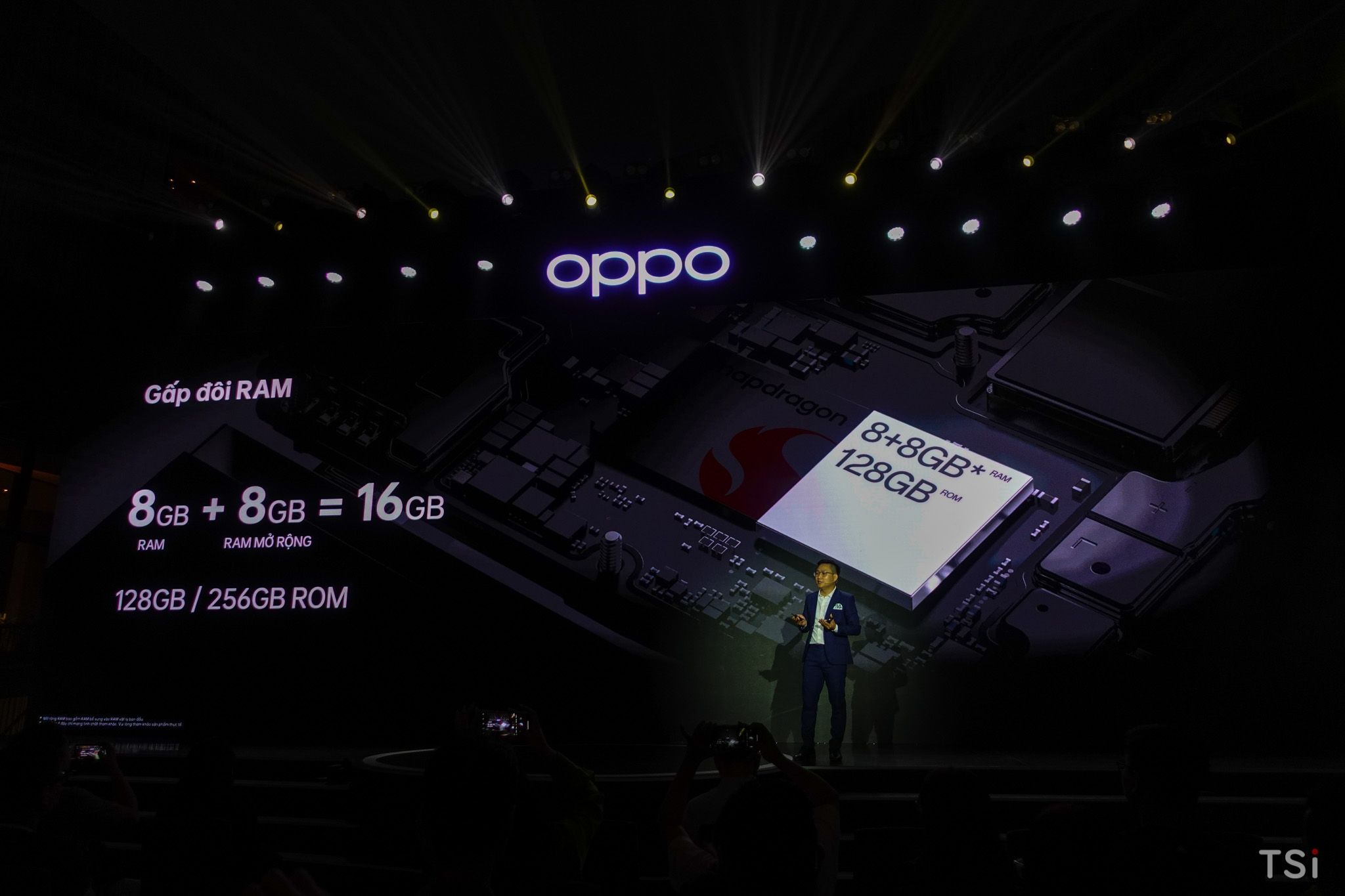 OPPO Reno8 T Series ra mắt cùng tai nghe không dây Enco Air3