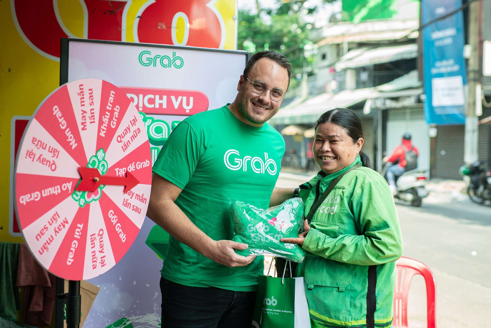 Grab tri ân đối tác và gia đình nhân dịp Quốc tế Thiếu nhi 1/6 qua chuỗi sự kiện “Cùng Grab Ươm Xanh”