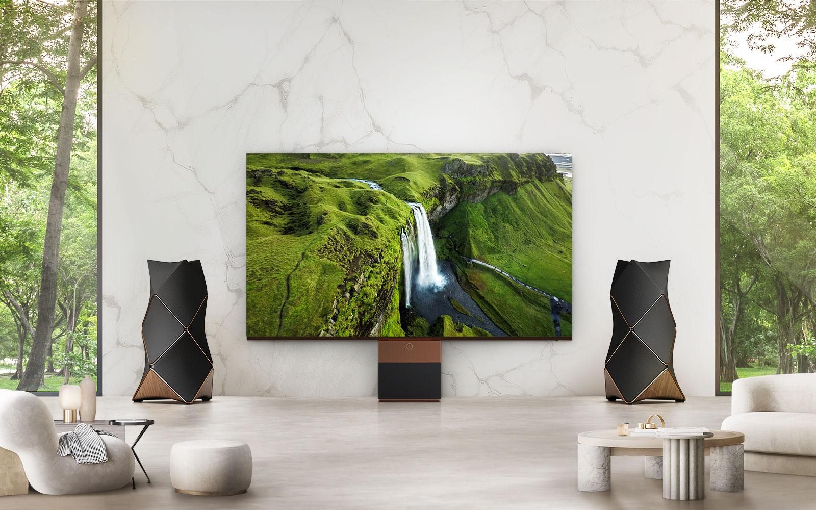 LG ra mắt TV dân dụng đắt nhất thế giới