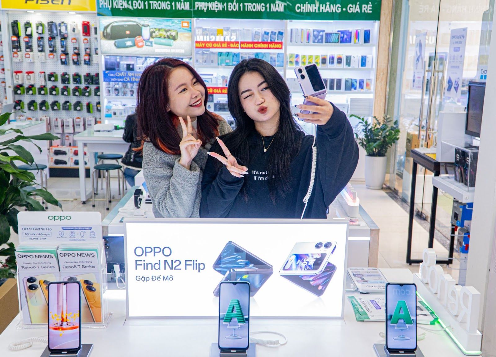 OPPO Find N2 Flip ra mắt giá từ 19.990.000 triệu đồng, đặt trước nhận ngay bộ quà tặng 5 triệu đồng