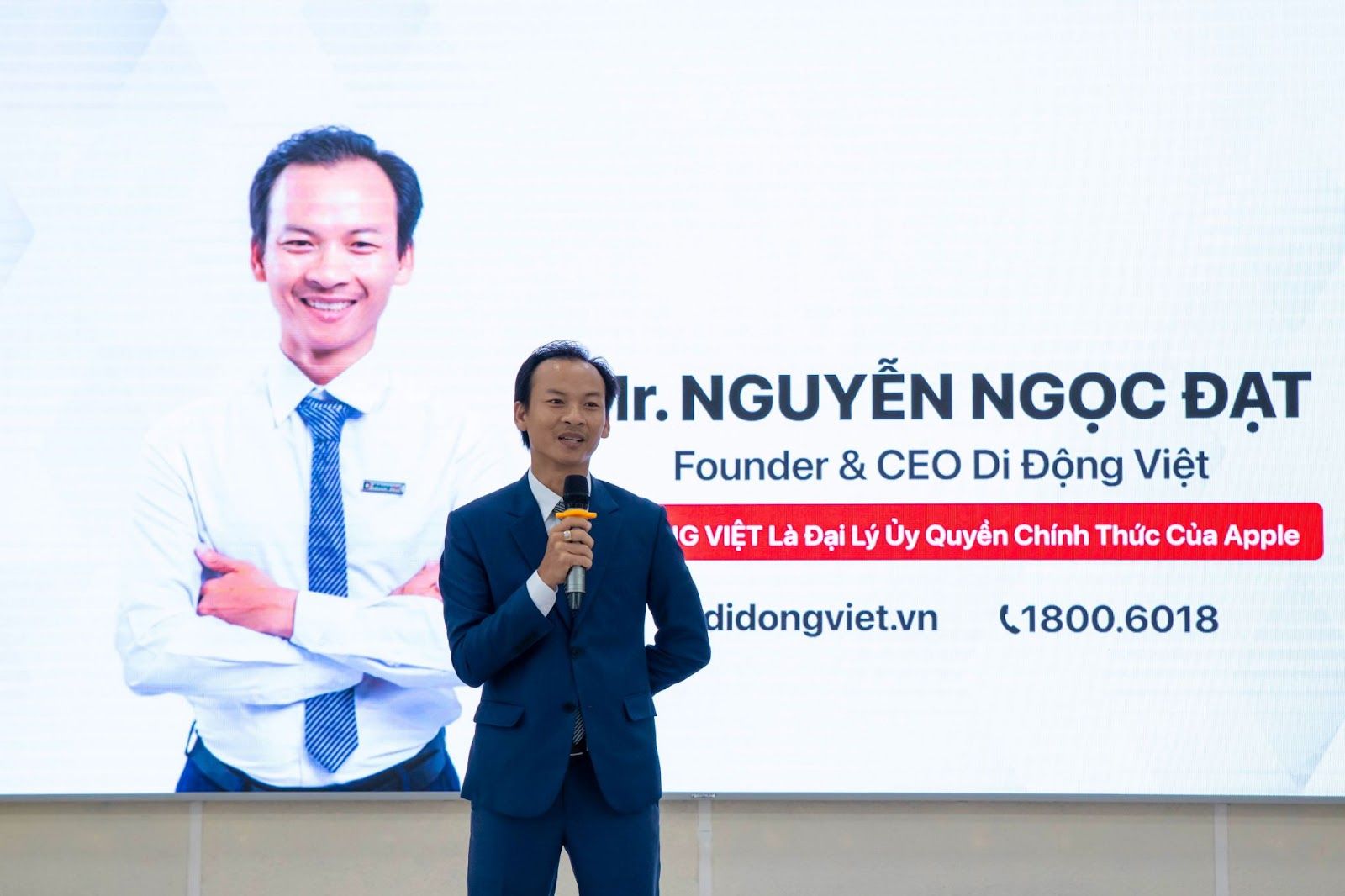 CEO Di Động Việt: Chúng tôi không bán hàng đơn thuần