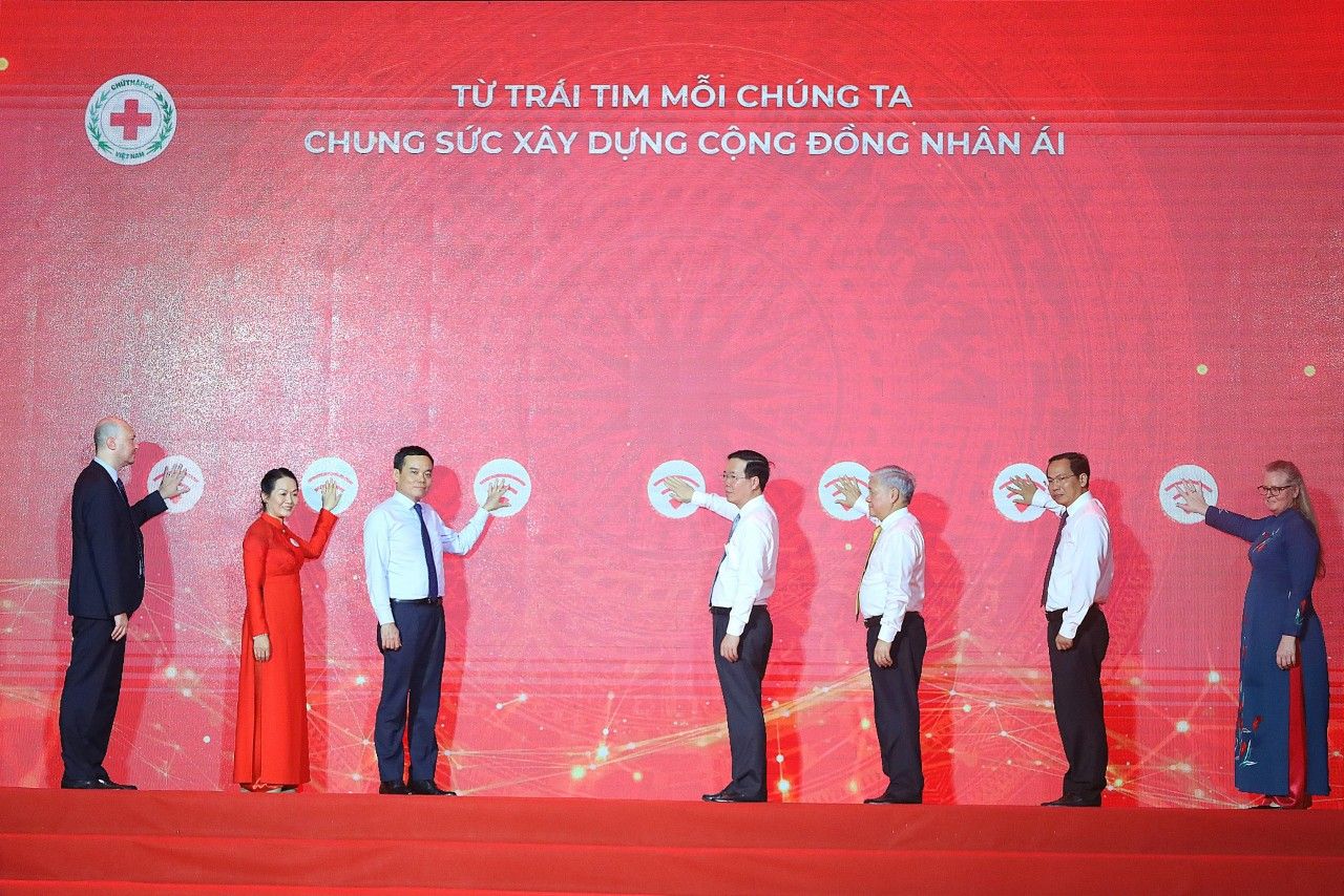 Người dùng Zalo thay ảnh đại diện hưởng ứng Tháng Nhân đạo 2023