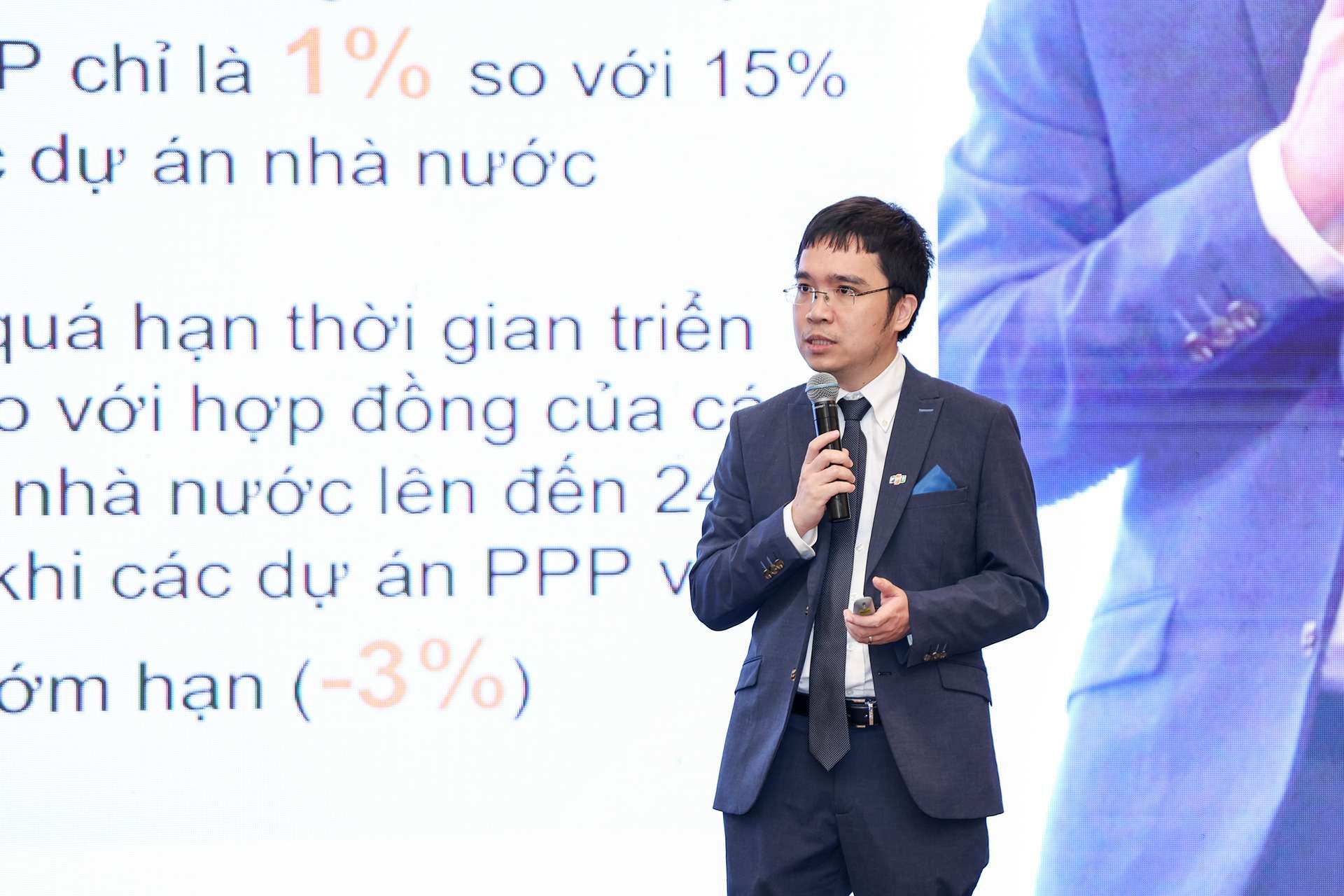 FPT đồng hành Chính phủ, doanh nghiệp khai thác ‘mỏ vàng’ dữ liệu