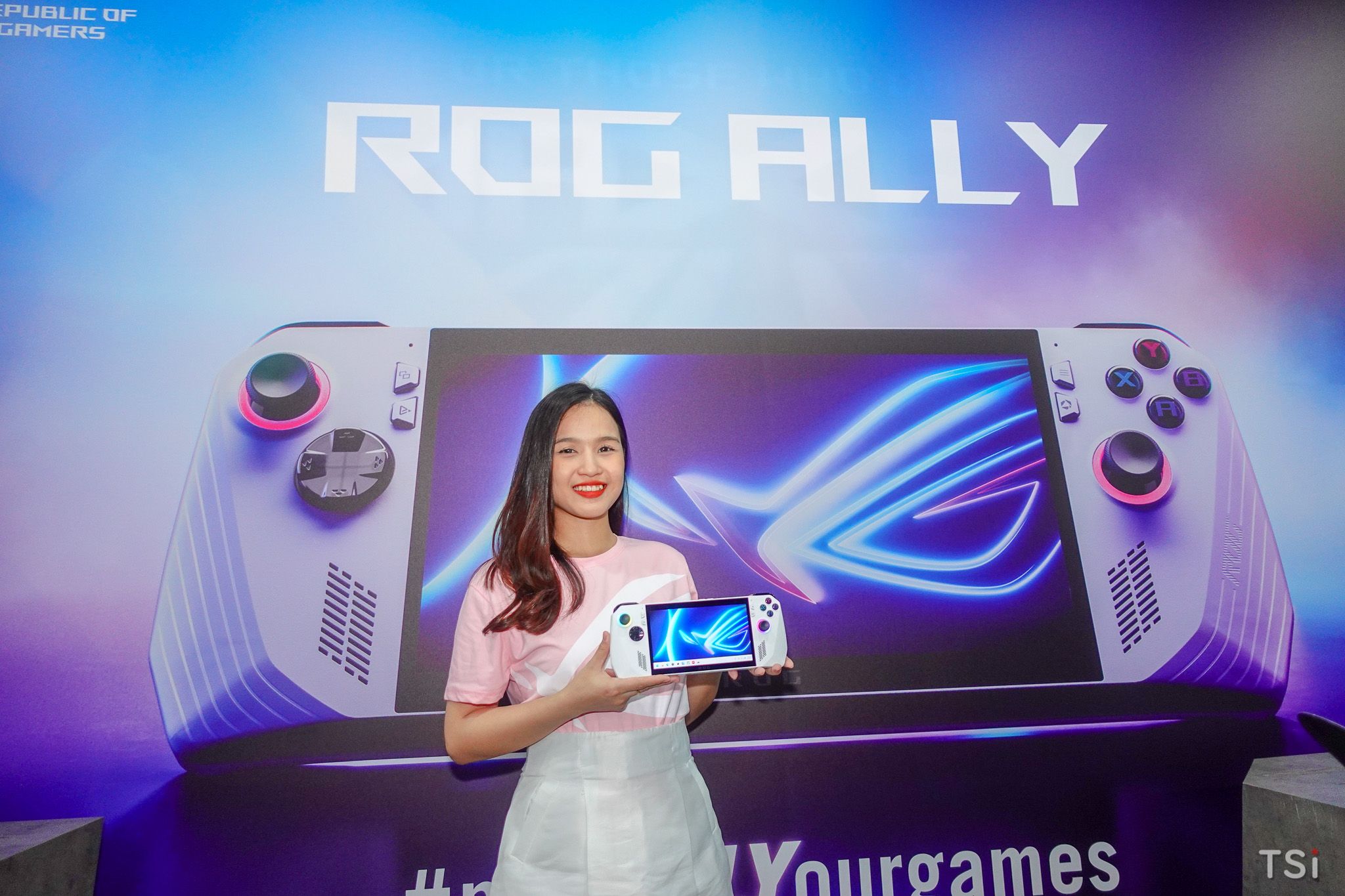 ROG Ally, máy chơi game cầm tay đầu tiên của ASUS ra mắt