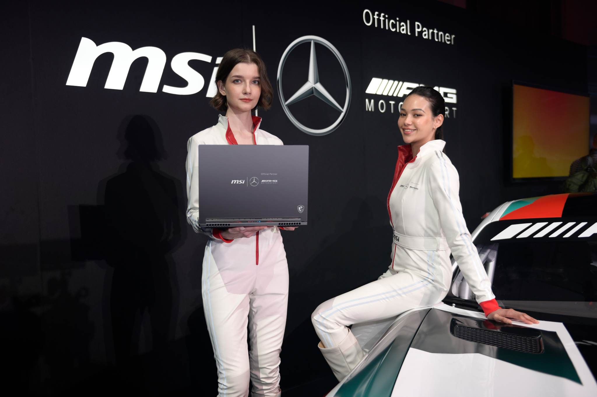 MSI hợp tác cùng Mercedes-AMG ra mắt Stealth 16 Mercedes-AMG Motorsport