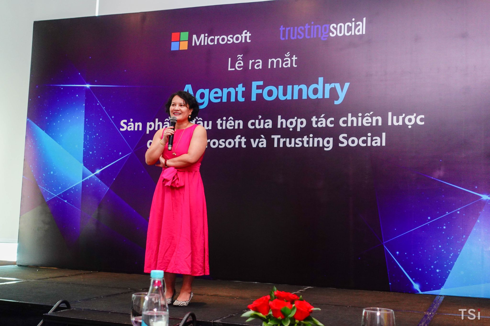 Trusting Social ra mắt Agent Foundry, nền tảng cung cấp trợ lý ảo chuyên ngành cho doanh nghiệp