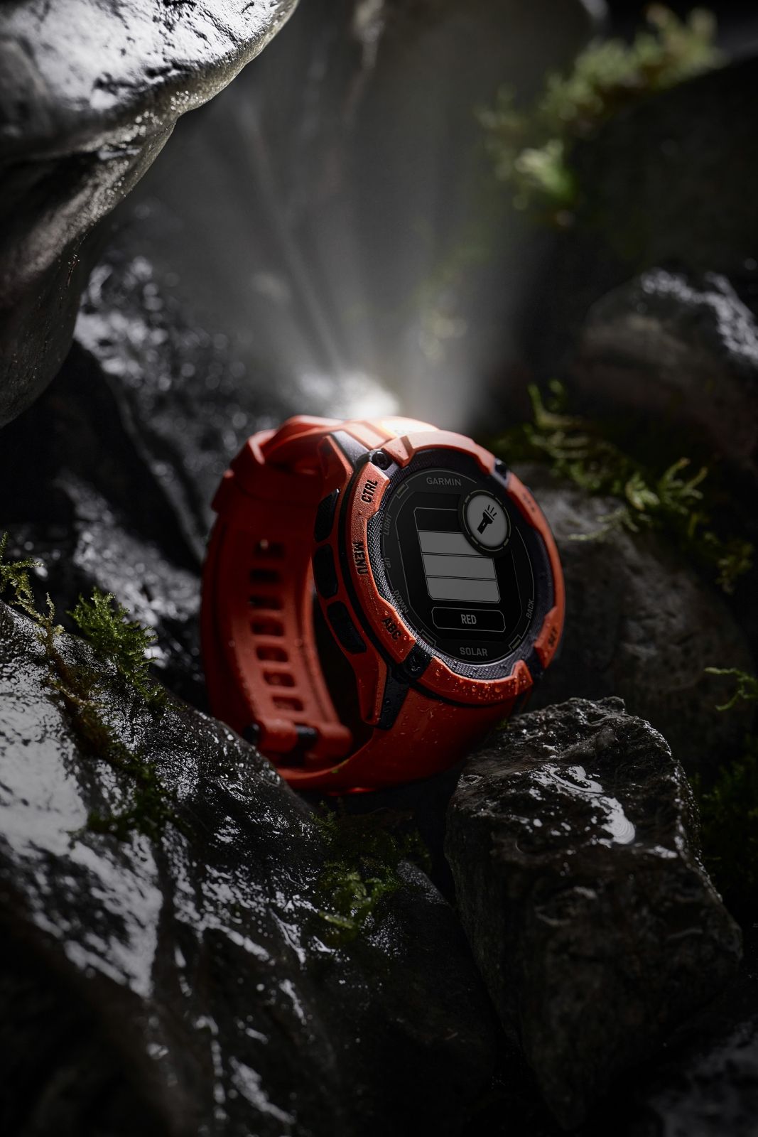 Garmin ra mắt Instinct 2X Solar, giá từ 11,7 triệu đồng