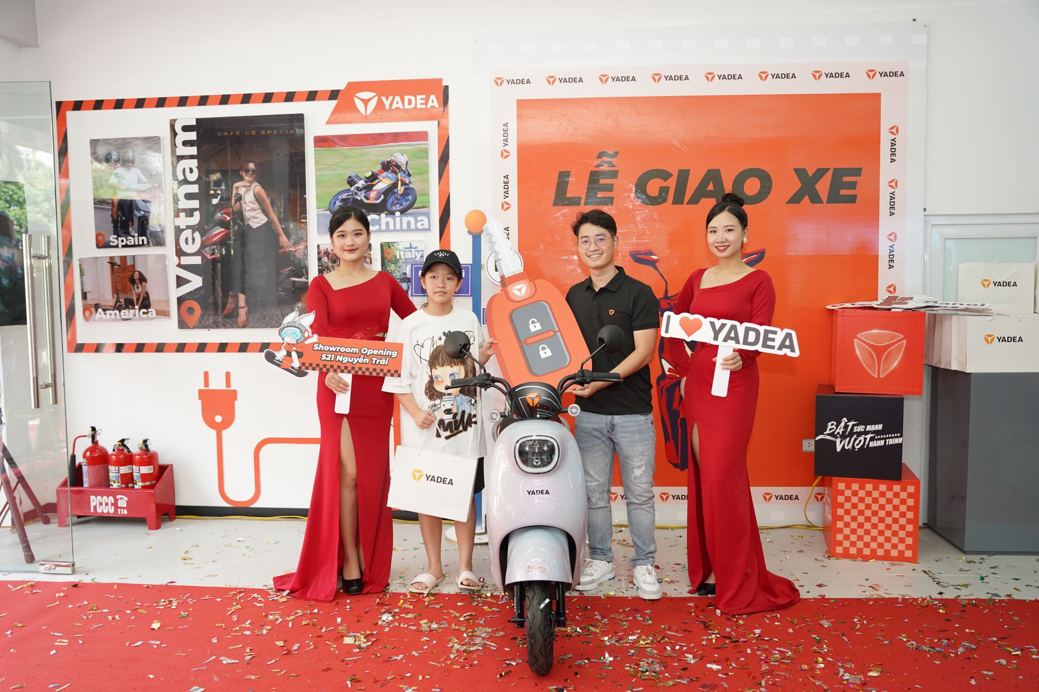 214567-yadea-showroom-tieu-chuan-moi-viet-nam