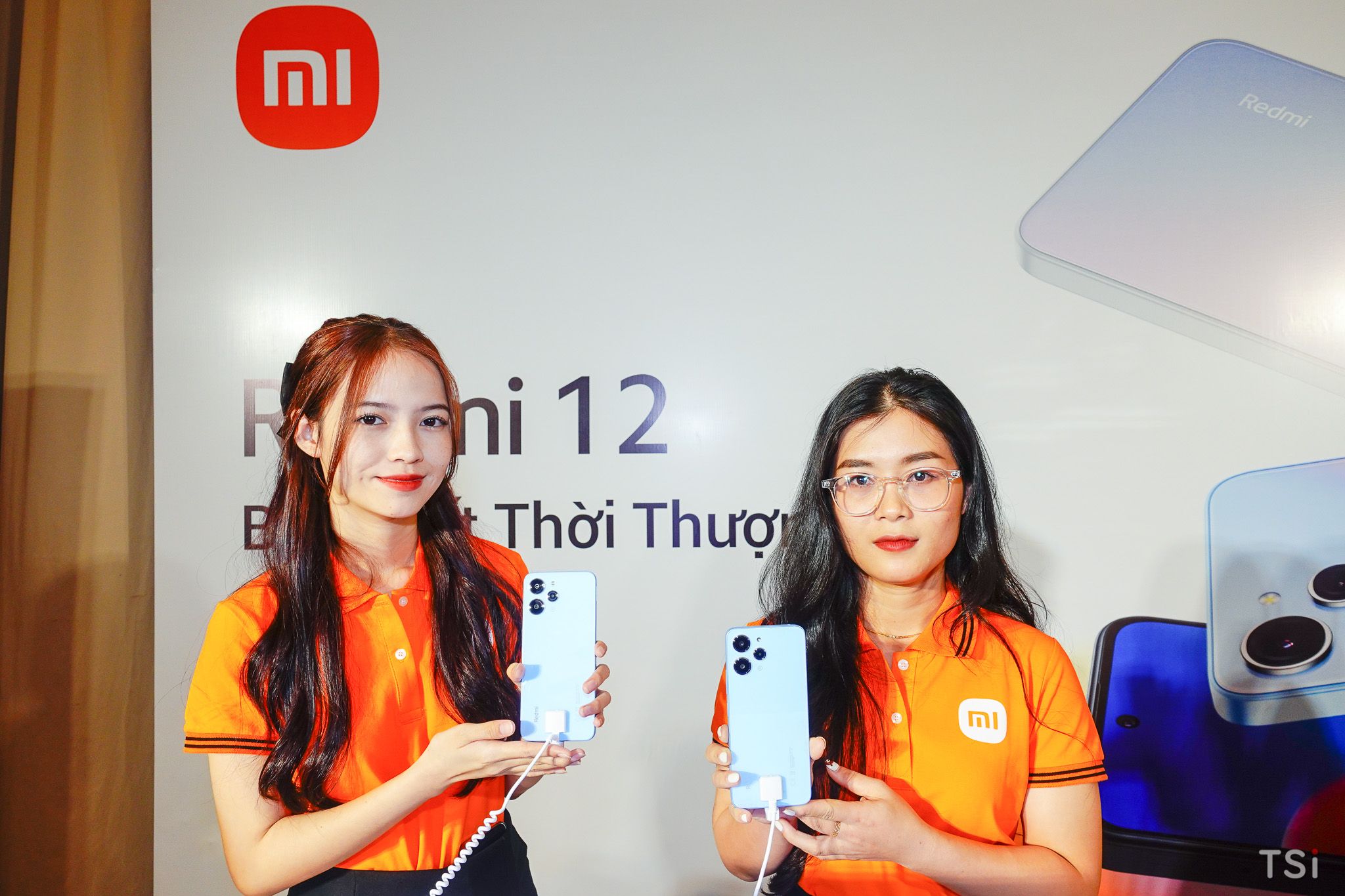 Xiaomi ký kết với Thế Giới Di Động, mở bán đặc biệt Redmi 12