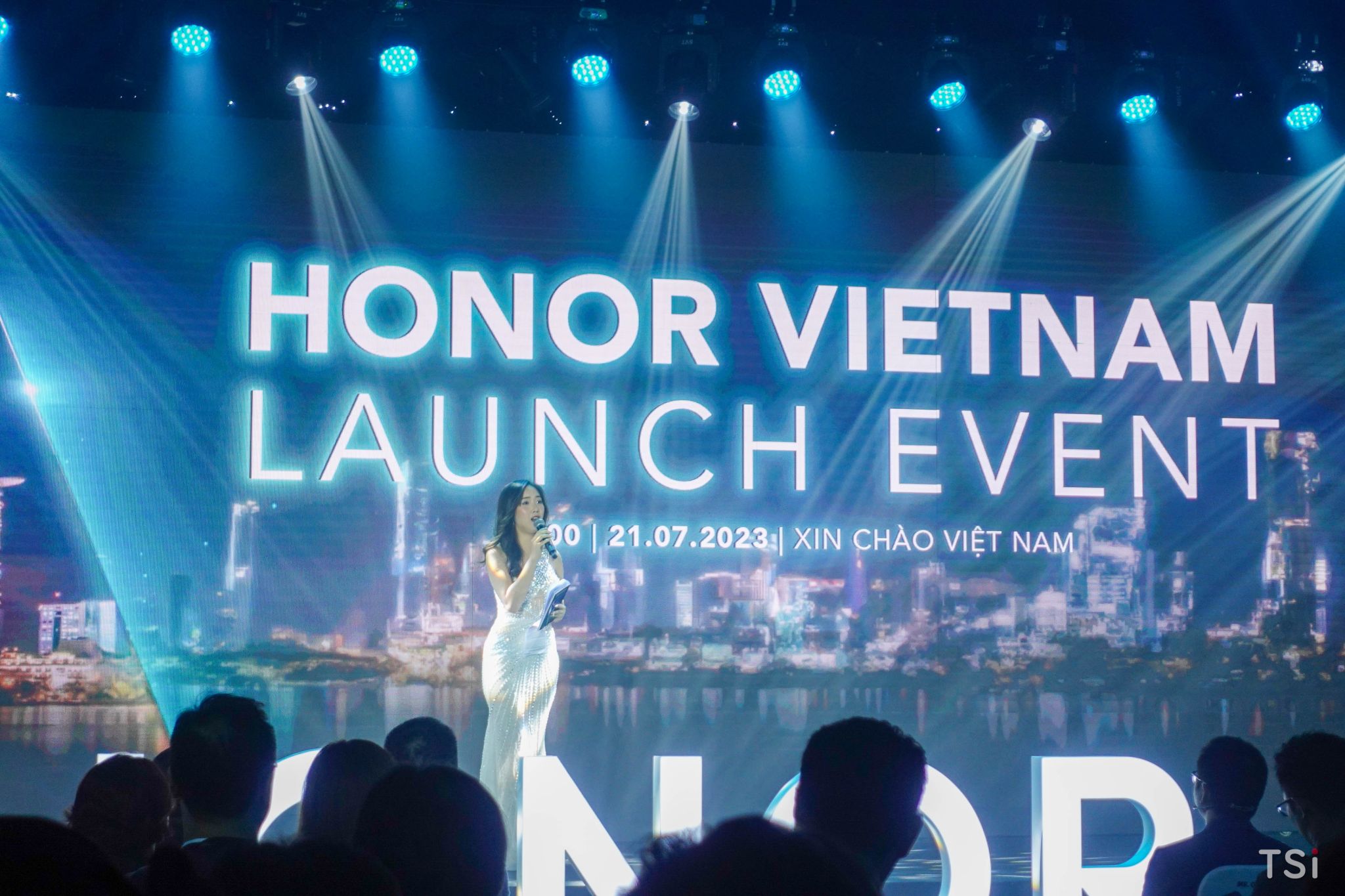 HONOR chính thức trở lại thị trường với dòng X-series