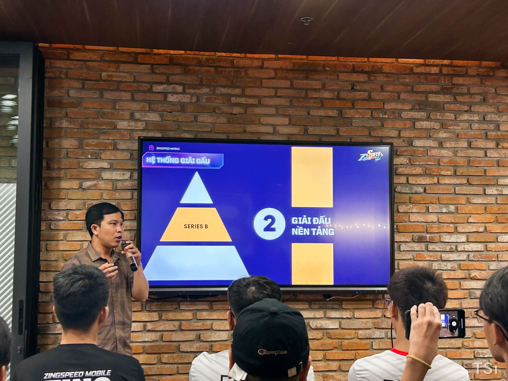 ZingSpeed Mobile ra mắt dàn tuyển thủ eSports tham dự Asian Cup 2023