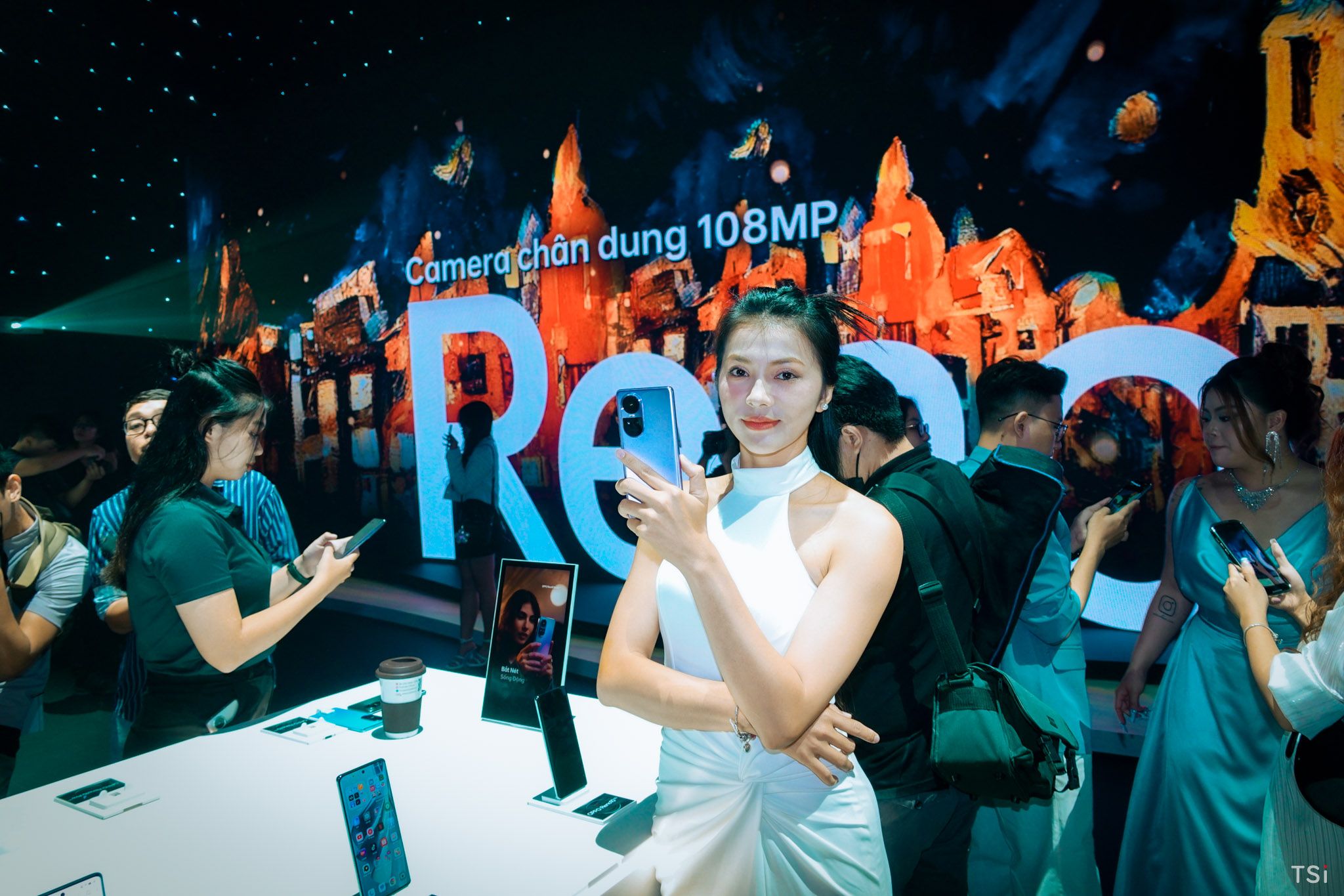 OPPO Reno10 Series ra mắt với Camera Chân dung Tele đến 64MP