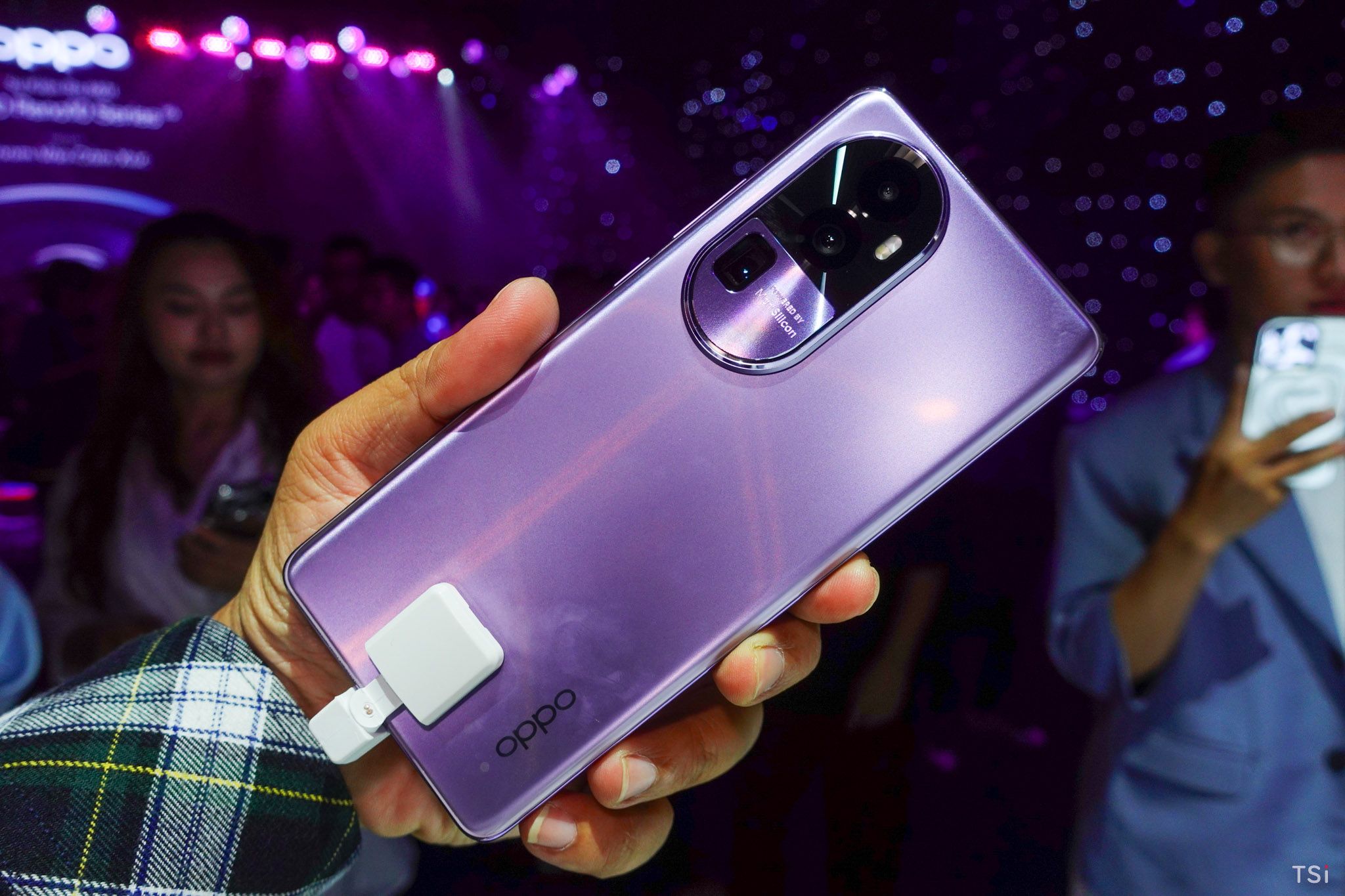 OPPO Reno10 Series ra mắt với Camera Chân dung Tele đến 64MP