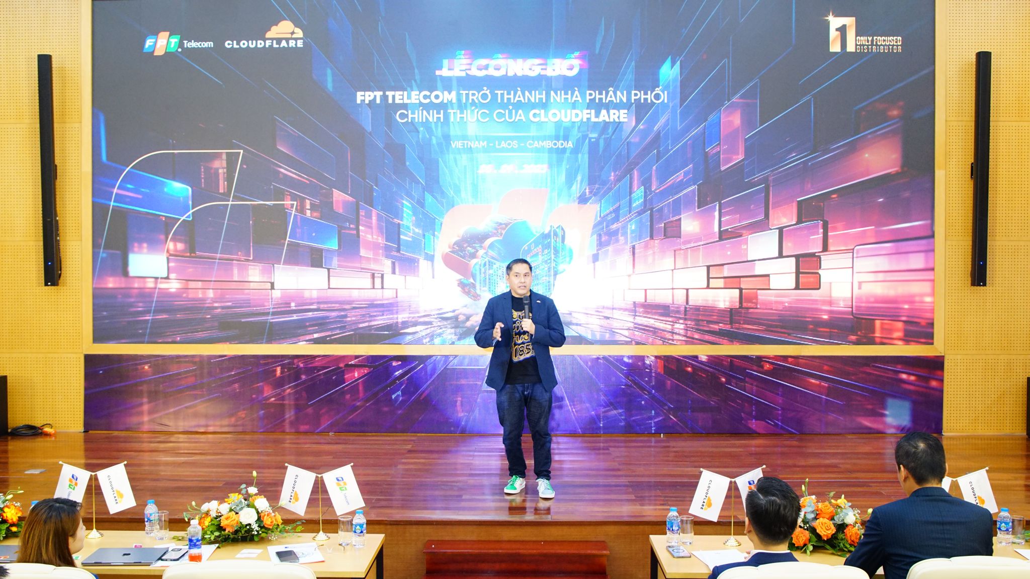 220016-fpt-telecom-phan-phoi-chinh-cloudflare