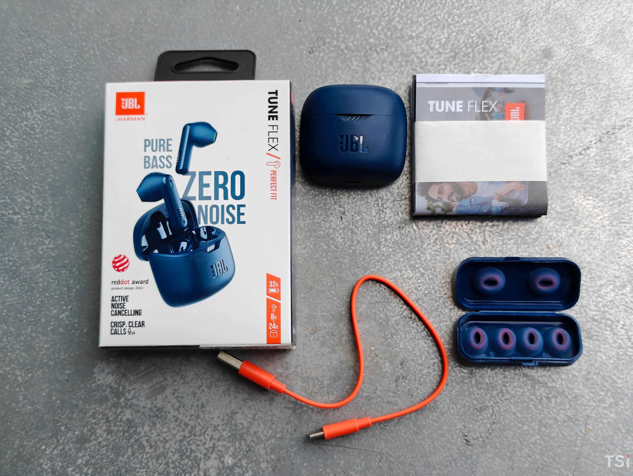 JBL Tune Flex: Nhỏ, nhẹ, đầy đủ tính năng