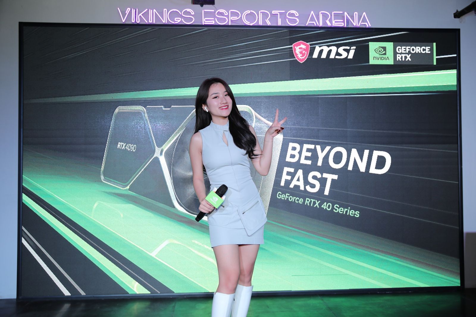 CEO NVIDIA bất ngờ xuất hiện tại sự kiện GeForce Fans Party