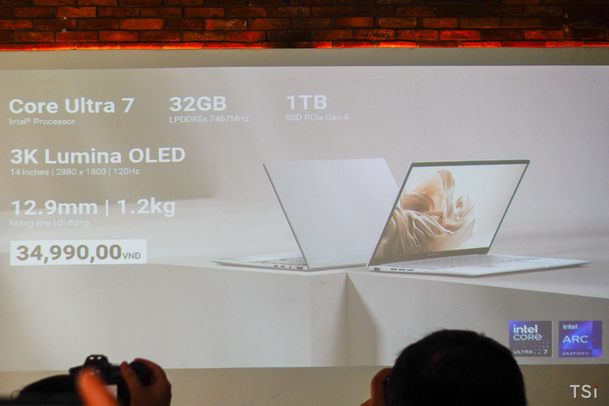 ASUS Zenbook 14 OLED (2024) lên kệ, giá từ 29 triệu đồng