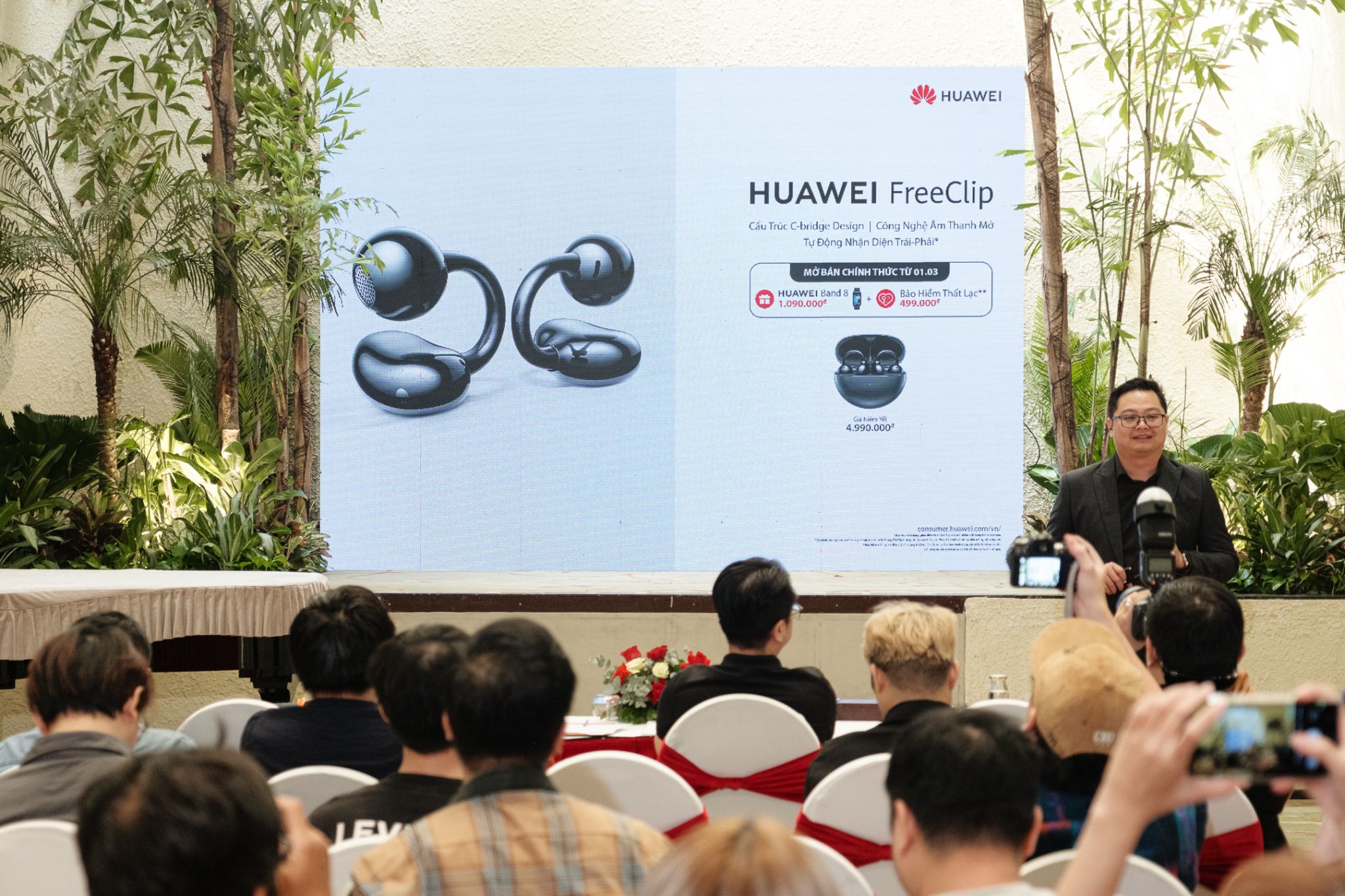 229734-huawei-huawei-freeclip-tai-viet-nam