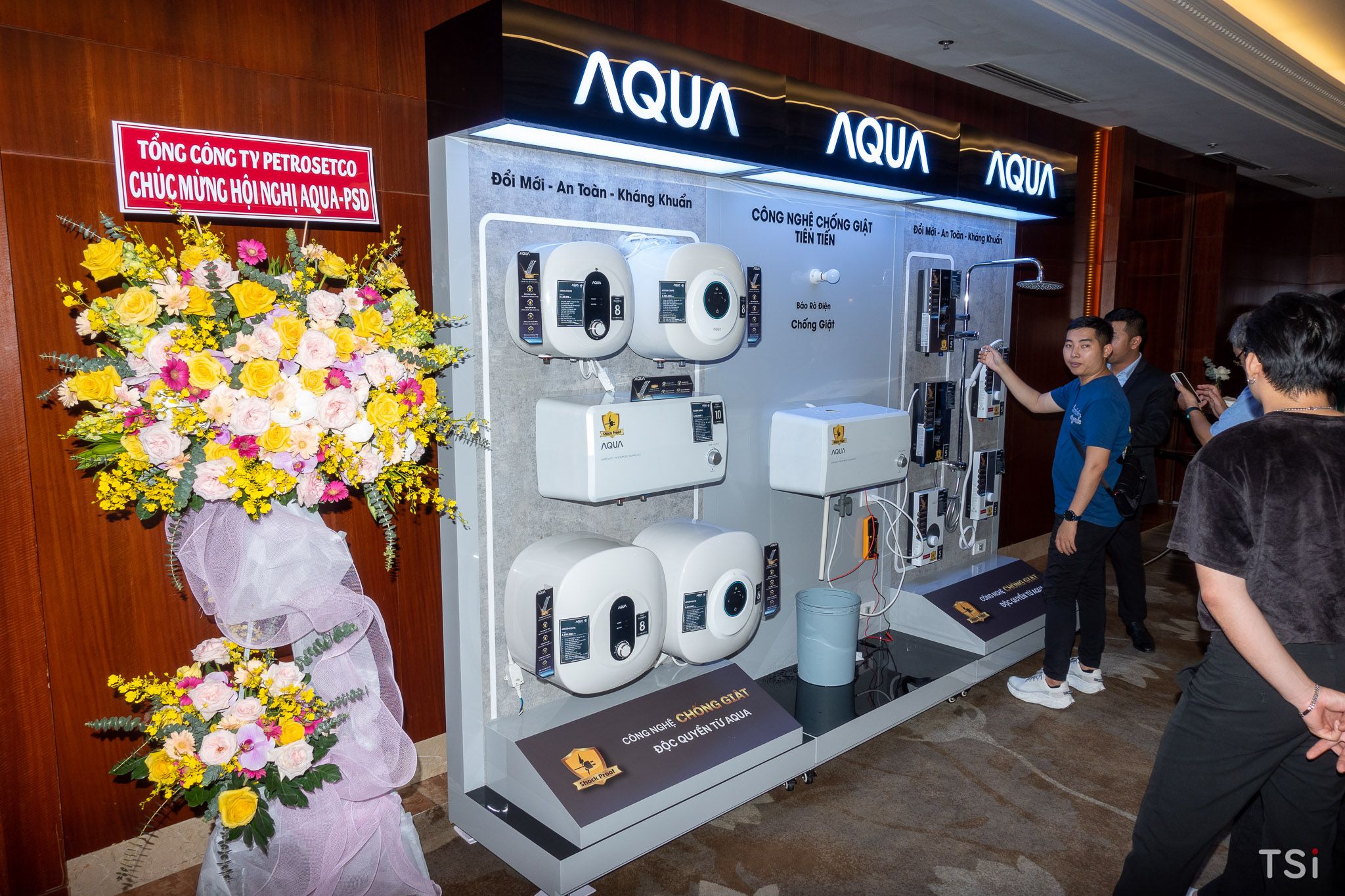 AQUA Việt Nam hợp tác chiến lược phân phối ngành hàng Máy Tắm Nước Nóng cùng đơn vị thành viên của Tổng công ty PETROSETCO