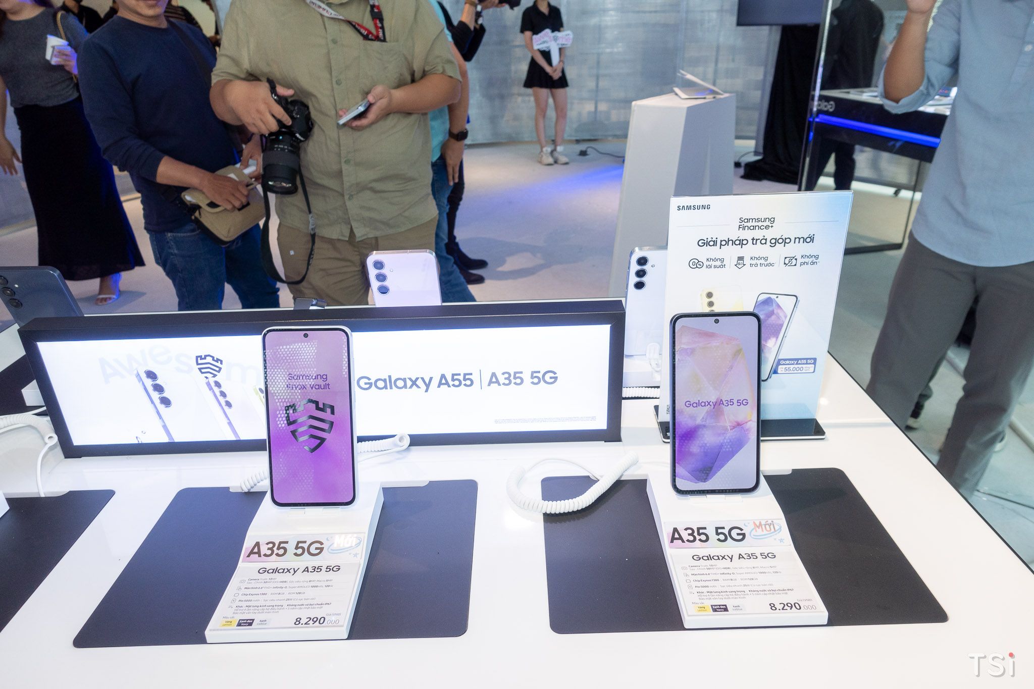 Samsung Galaxy A55 5G và A35 5G giá từ 8,3 triệu đồng