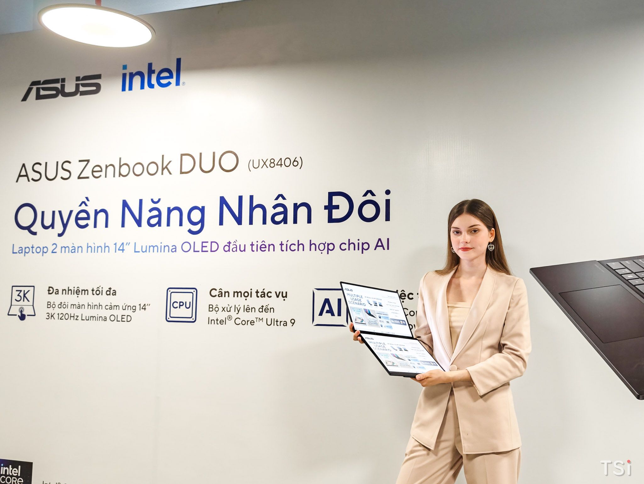 ASUS lên kệ laptop 2 màn hình Zenbook DUO, giá từ 50 triệu đồng