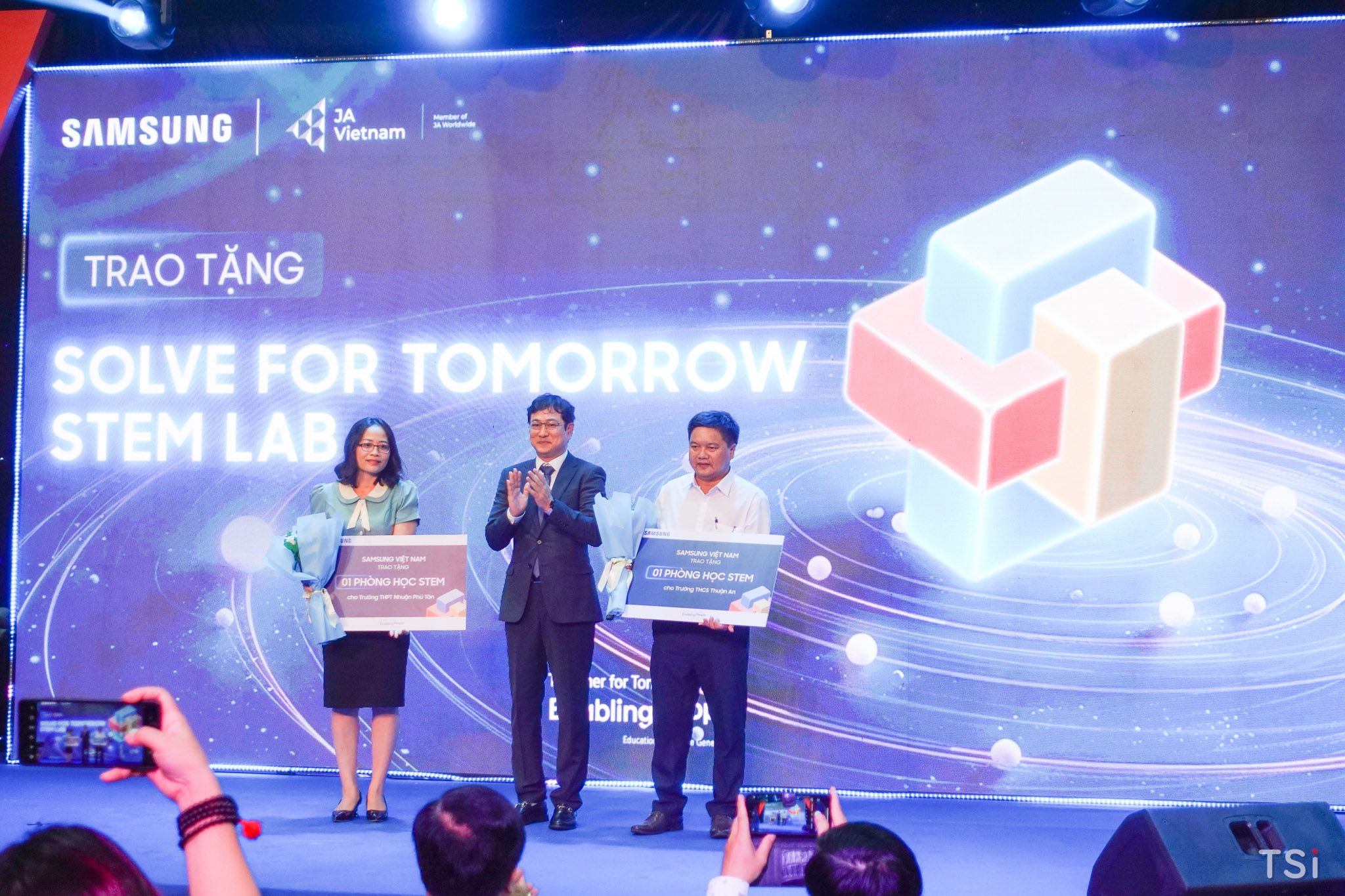 Cuộc thi Solve For Tomorrow 2024 khu vực phía Nam chính thức khởi động