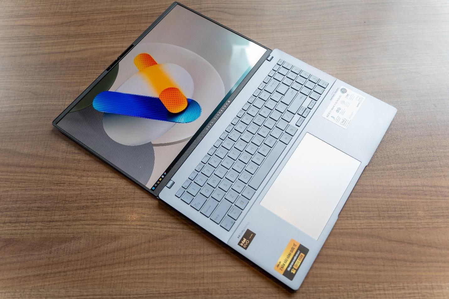 ASUS Vivobook S 16 OLED: cân bằng giữa thiết kế và hiệu năng