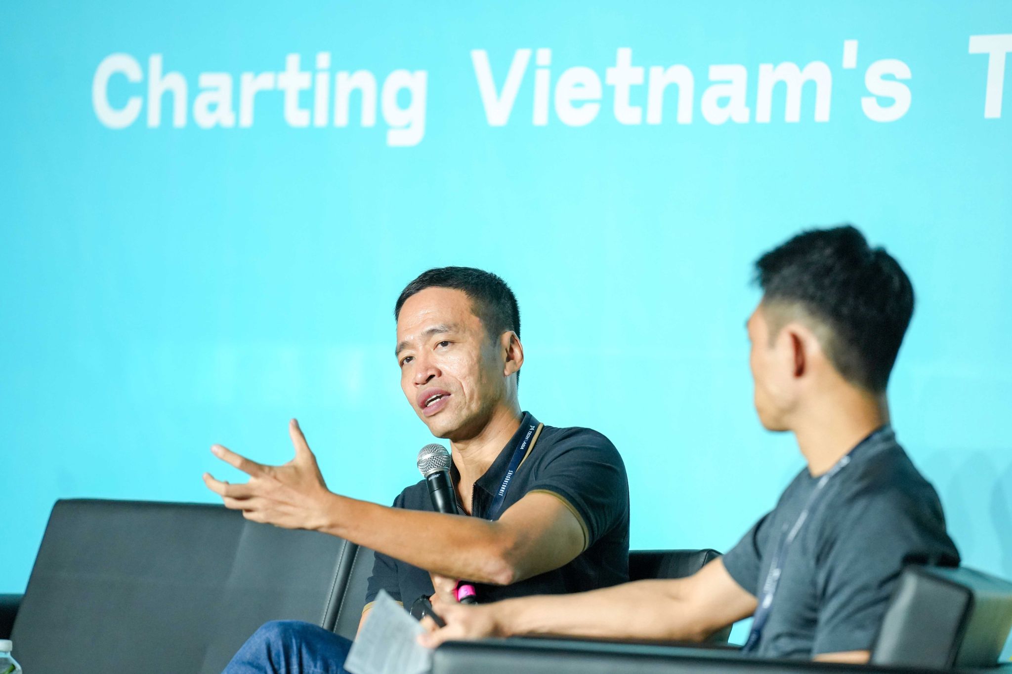 CEO Lê Hồng Minh chia sẻ chặng đường 20 năm của VNG