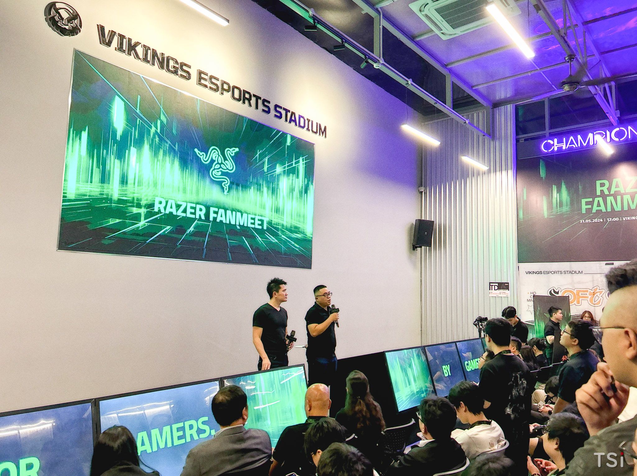 Team Razer củng cố đội hình esports với Team Flash Việt Nam