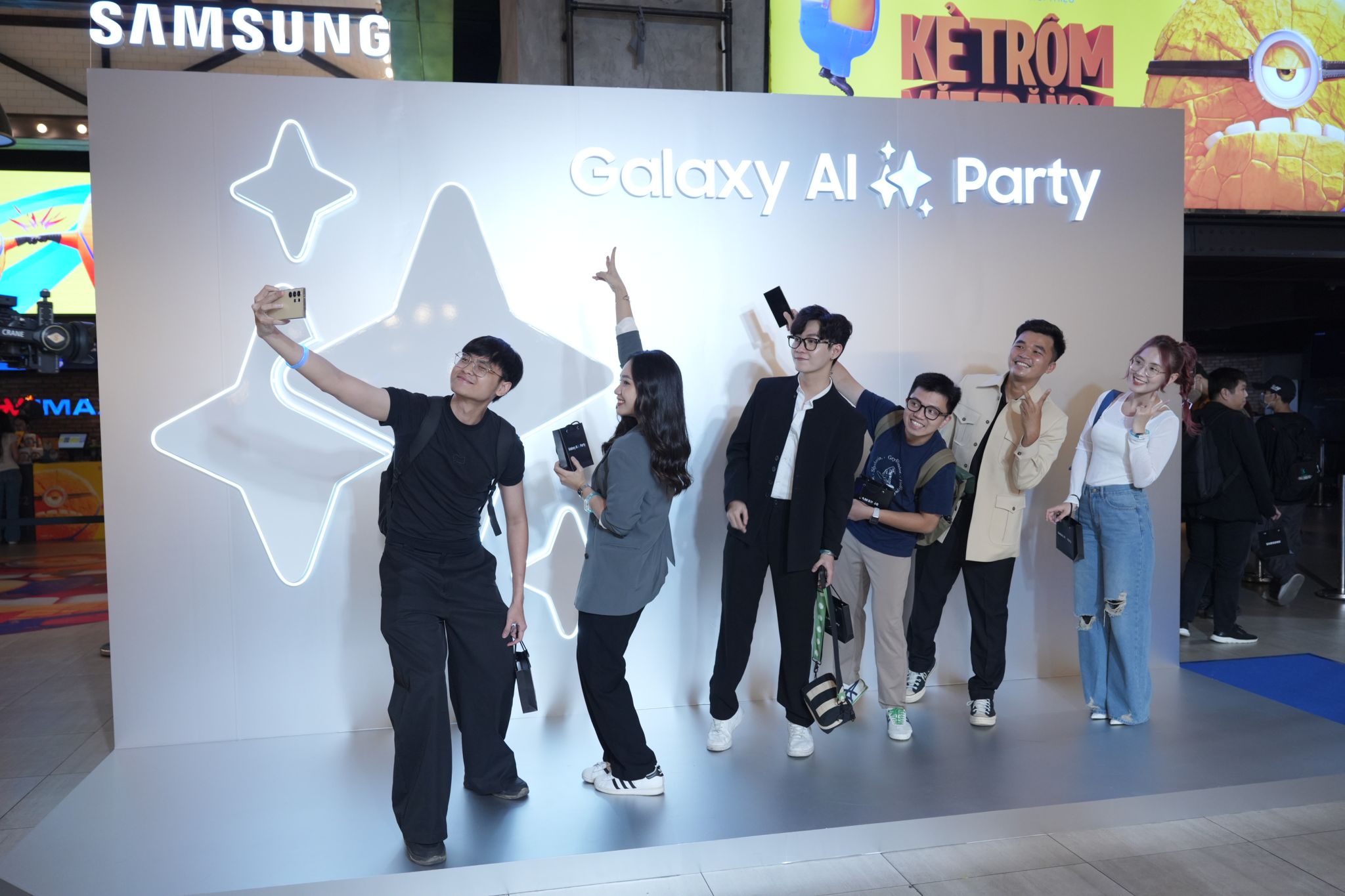 236799-samsung-galaxy-ai-party-galaxy-moi