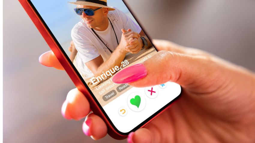 Rời Đảo Thiên Đường, Thu Uyên bất ngờ gia nhập Tinder: “Tôi vẫn tin sẽ có người phù hợp” 