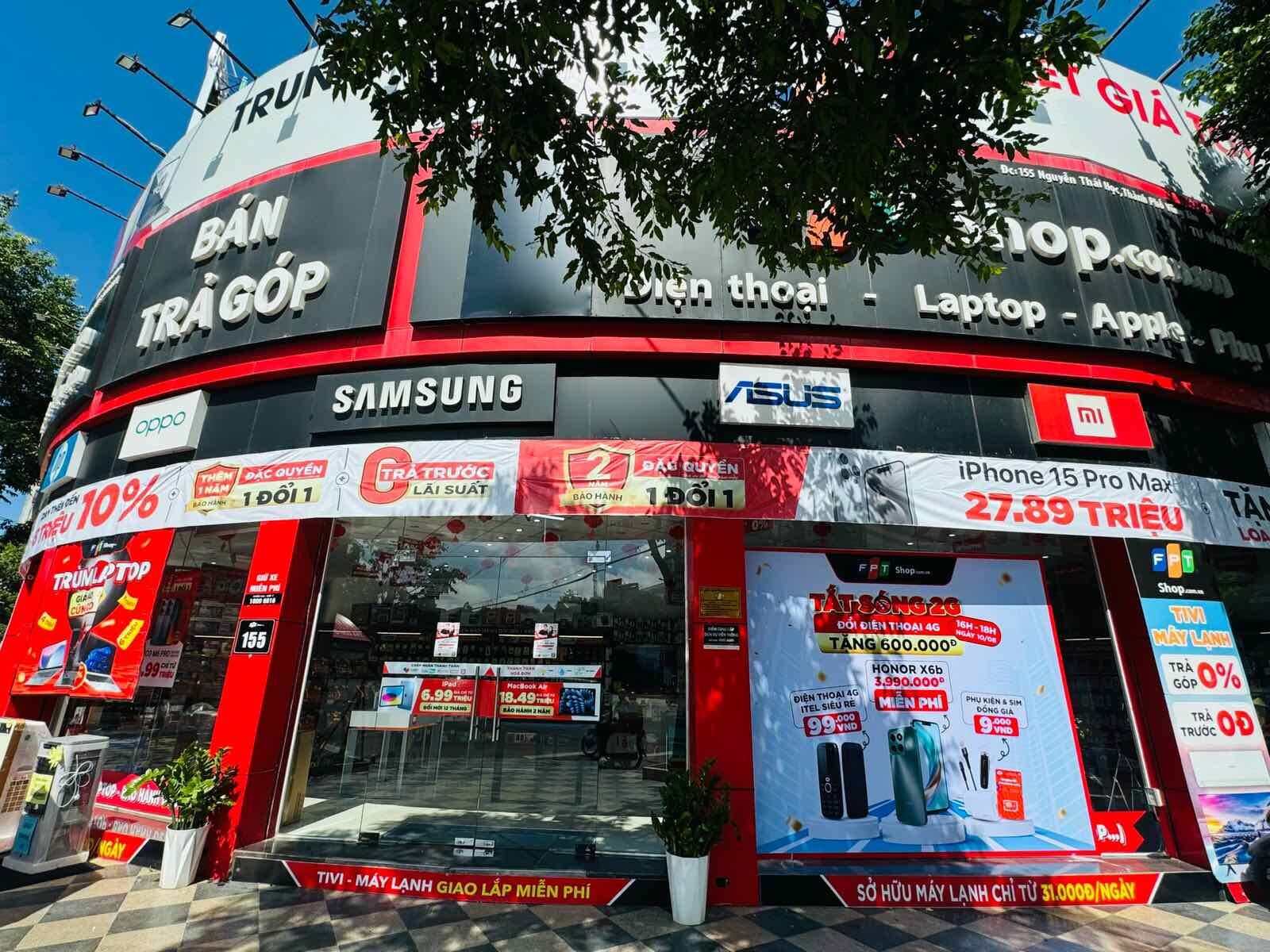 FPT Shop thu cũ máy 2G lên đến 600.000 đồng và tặng kèm nhiều ưu đãi khi ‘lên đời’ máy 4G