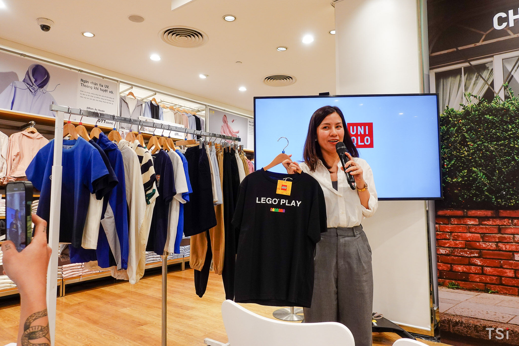 UNIQLO ra mắt dòng sản phẩm dành cho trẻ em