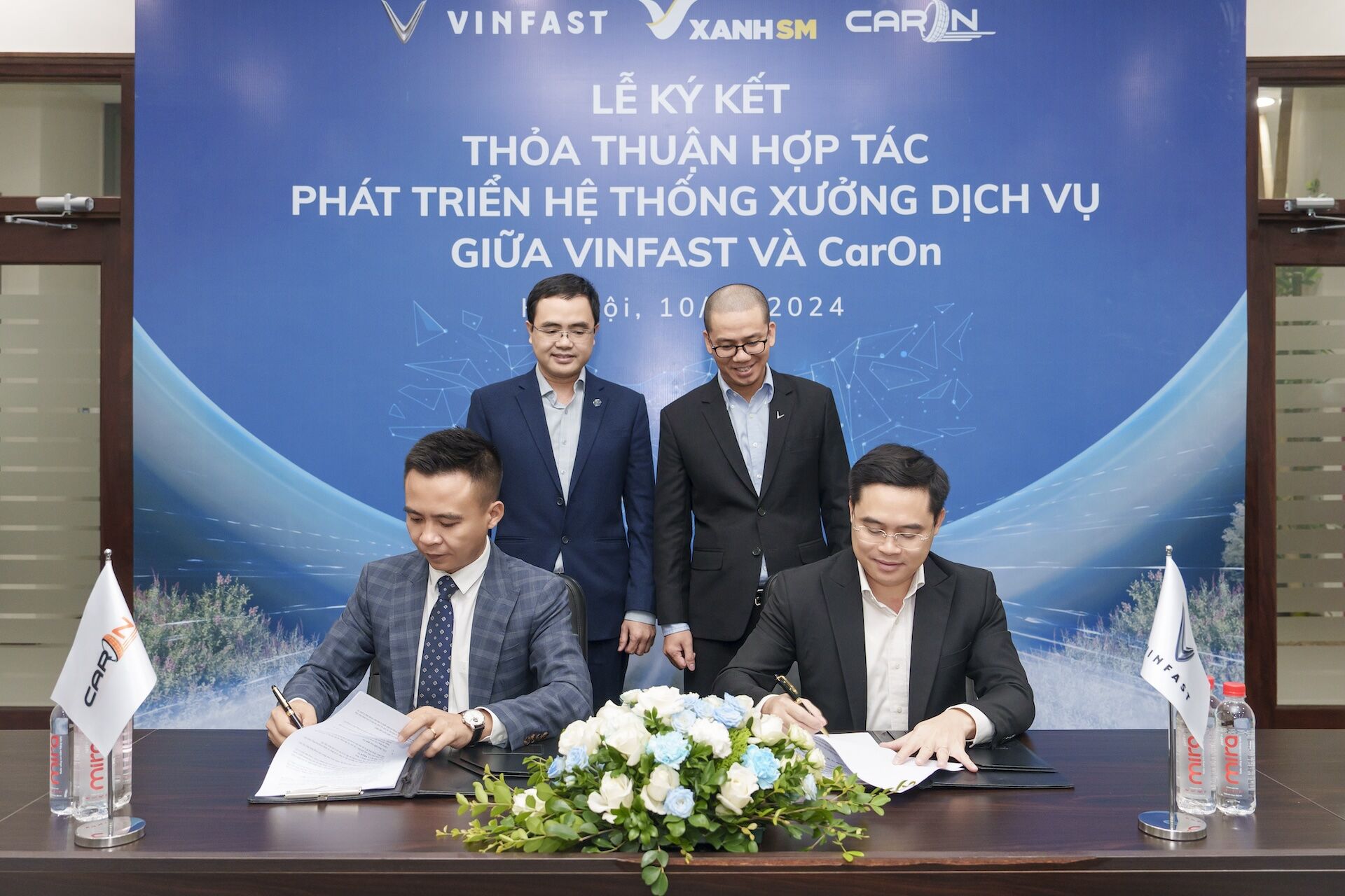 VinFast hợp tác CarOn mở chuỗi xưởng dịch vụ xe điện trên toàn quốc