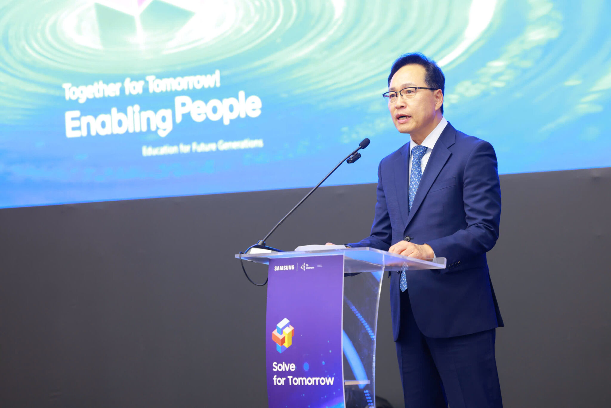 Cùng Samsung Việt Nam nhìn lại hành trình ‘Solve for Tomorrow 2024’: tiếp tục thúc đẩy stem tiếp cận thêm 150.000 học sinh khắp cả nước