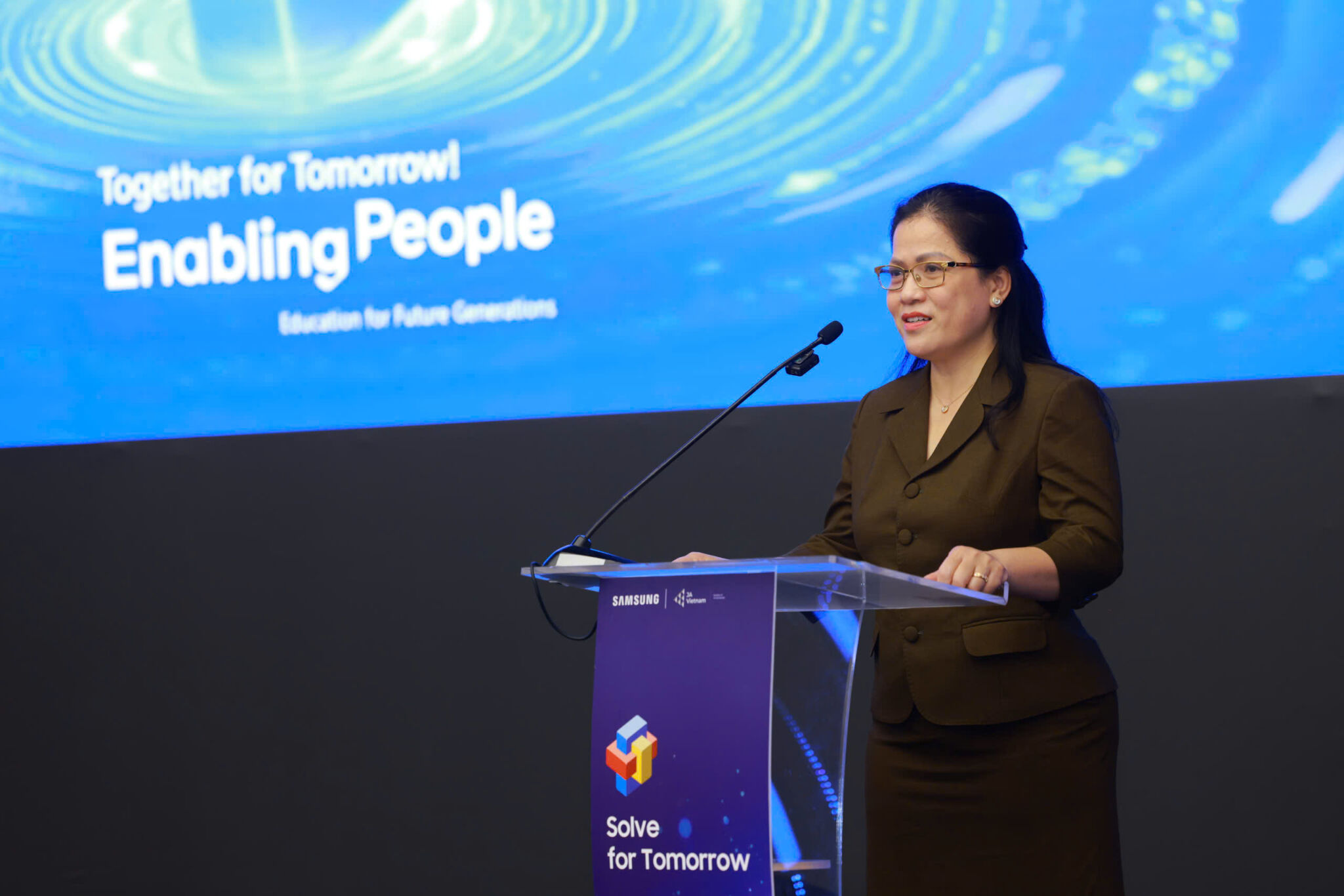 Cùng Samsung Việt Nam nhìn lại hành trình ‘Solve for Tomorrow 2024’: tiếp tục thúc đẩy stem tiếp cận thêm 150.000 học sinh khắp cả nước