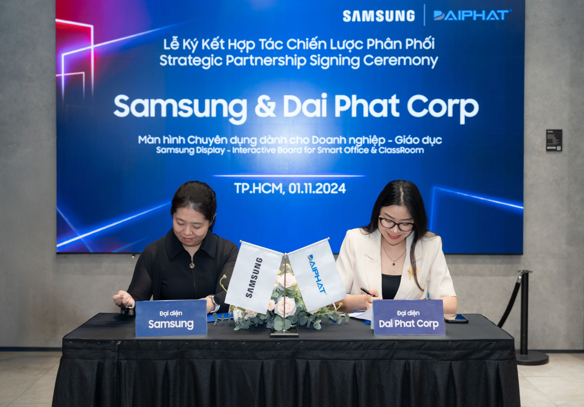 Samsung và Đại Phát ký kết hợp tác chiến lược đưa giải pháp màn hình tương tác WAD Series vào lĩnh vực giáo dục