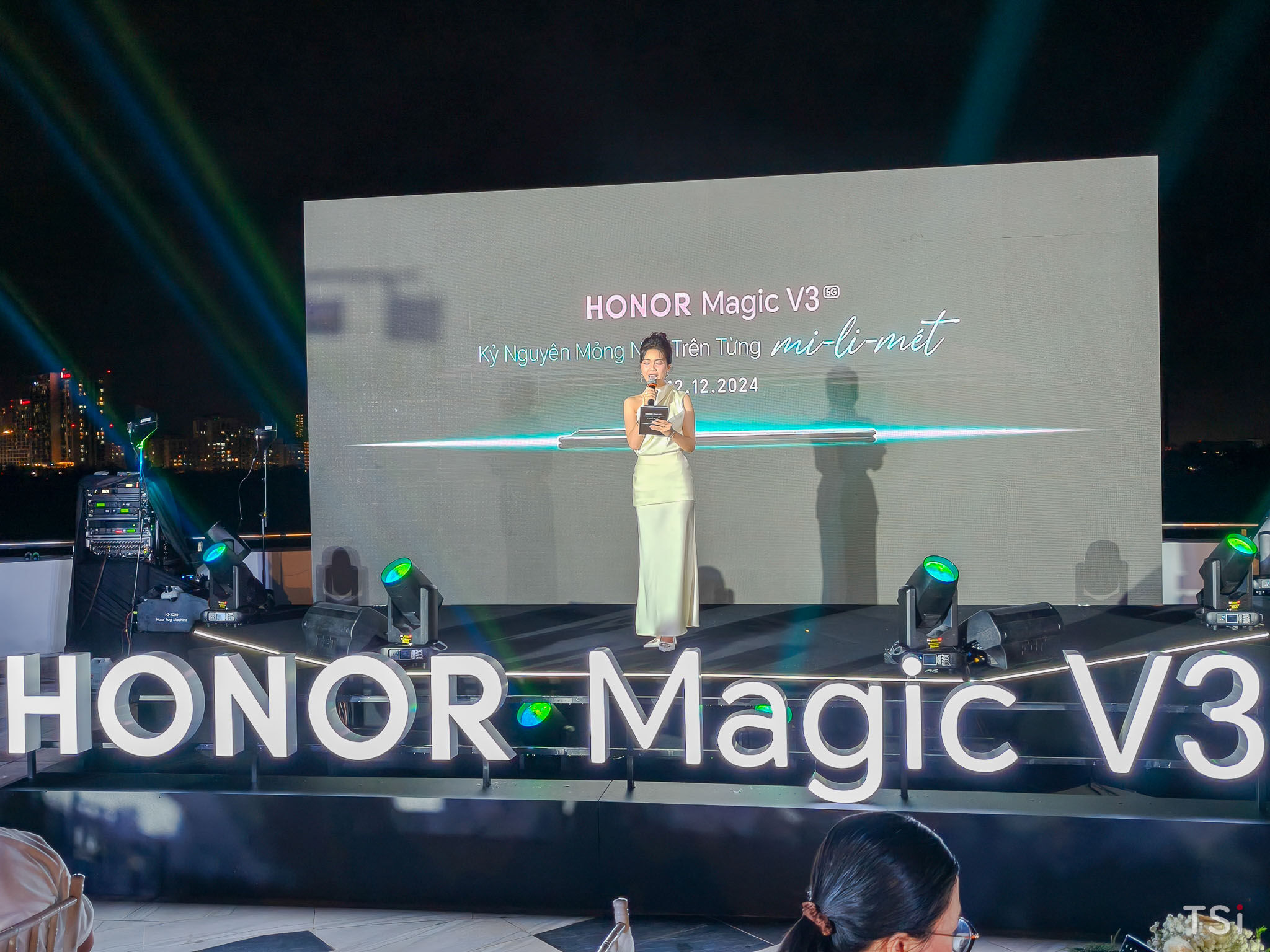 Mở bán HONOR Magic V3 - flagship gập mỏng nhất thế giới