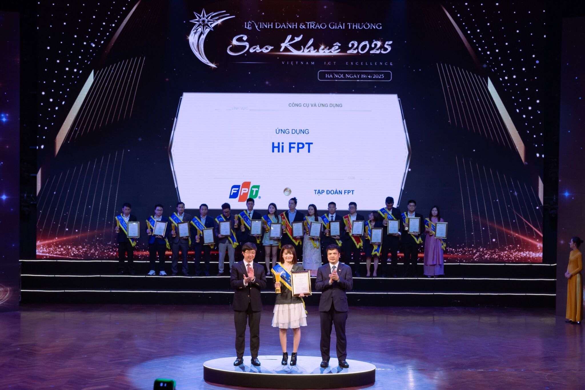 FPT Play và Bộ giám sát AI và IoT cho bán lẻ nhận 5 sao, FPT Camera Agent vinh danh Top 10 tại Sao Khuê 2025